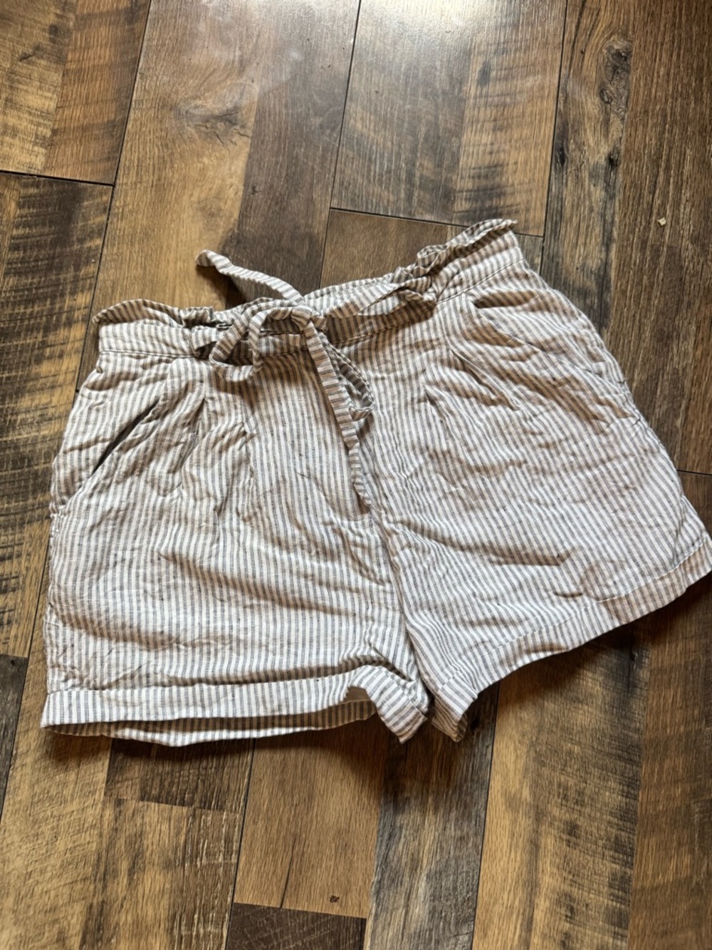 Heartloom Gray & White Striped Linen Women’s Shorts